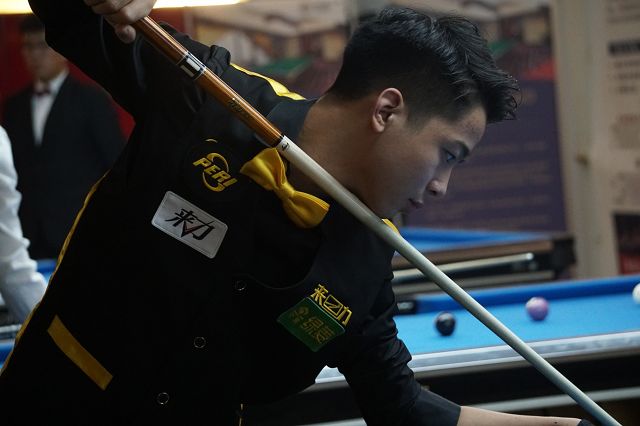 记者：切尔西拒绝了多特对丘库埃梅卡1500万镑的租借报价